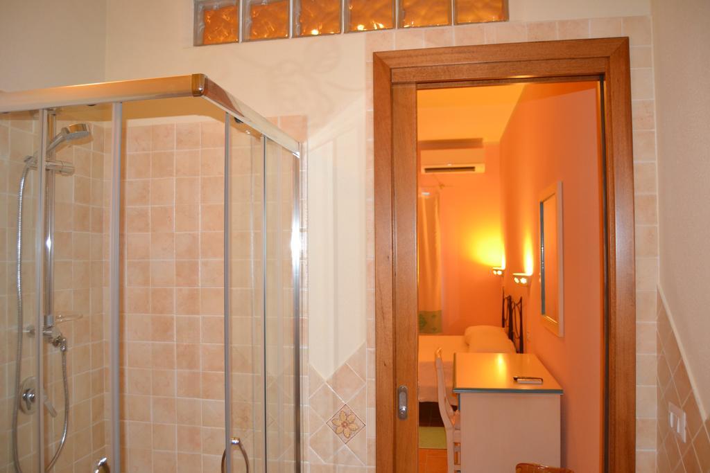 B&B La Pavoncella サン・テオドーロ 部屋 写真